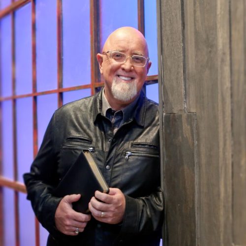 Friend of James MacDonald Calls for Close of Cult of Personality